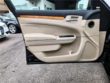 2013 Chrysler 300 300 Limited + 22-inch alloy wheels, adjustable suspension, smoked taillights Black Sedan for sale, Japanese used car export - photo 45 of 80 | GULJI TRADERS