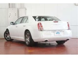 2013 Chrysler 300 300 Limited+ Pearl Sedan for sale, Japanese used car export - photo 7 of 50 | GULJI TRADERS