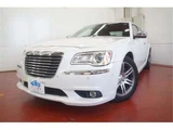 2013 Chrysler 300 300 Limited+ Pearl Sedan for sale, Japanese used car export - photo 32 of 50 | GULJI TRADERS