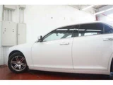 2013 Chrysler 300 300 Limited+ Pearl Sedan for sale, Japanese used car export - photo 35 of 50 | GULJI TRADERS
