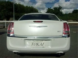 2013 Chrysler 300 300 Limited White Sedan for sale, Japanese used car export - photo 6 of 26 | GULJI TRADERS