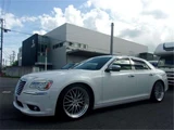 2013 Chrysler 300 300 Limited White Sedan for sale, Japanese used car export - photo 8 of 26 | GULJI TRADERS