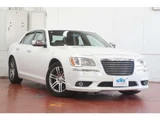 2013 Chrysler 300 Limited+ Pearl Sedan for sale, Japanese used car export - photo 3 of 24 | GULJI TRADERS