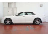 2013 Chrysler 300 Limited+ Pearl Sedan for sale, Japanese used car export - photo 8 of 24 | GULJI TRADERS
