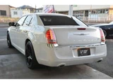 2013 Chrysler 300 Limited Pearl Sedan for sale, Japanese used car export - photo 15 of 24 | GULJI TRADERS