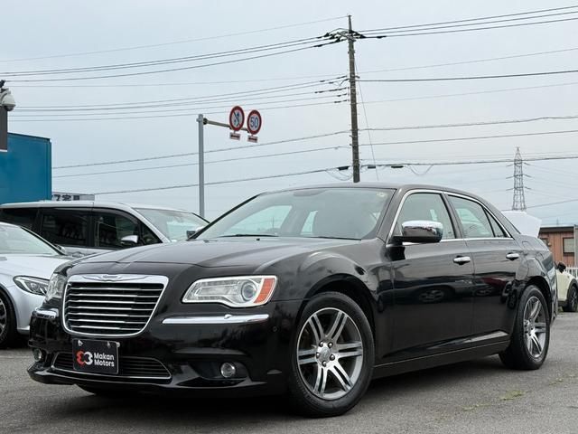 2013 Chrysler 300 300 Limited Black Sedan for sale, Japanese used car export | GULJI TRADERS