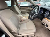 2013 Chrysler 300 300 Limited Black Sedan for sale, Japanese used car export - photo 5 of 8 | GULJI TRADERS