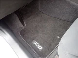 2014 Chrysler 300 300 Limited Plus One Owner Genuine Navigation ETC Pearl Sedan for sale, Japanese used car export - photo 23 of 61 | GULJI TRADERS