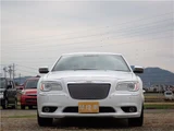 2014 Chrysler 300 300 Limited Plus One Owner Genuine Navigation ETC Pearl Sedan for sale, Japanese used car export - photo 50 of 61 | GULJI TRADERS