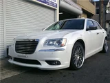 2014 Chrysler 300 300 Limited Pearl Sedan for sale, Japanese used car export - photo 1 of 34 | GULJI TRADERS
