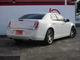 2014 Chrysler 300 300 Limited+ [Navigation System Included, Dealer Vehicle] Pearl Sedan for sale, Japanese used car export - photo 2 of 23 | GULJI TRADERS