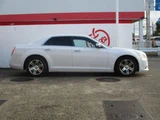 2014 Chrysler 300 300 Limited+ [Navigation System Included, Dealer Vehicle] Pearl Sedan for sale, Japanese used car export - photo 4 of 23 | GULJI TRADERS