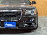 2014 Chrysler 300 SRT8 Black Sedan for sale, Japanese used car export - photo 10 of 65 | GULJI TRADERS