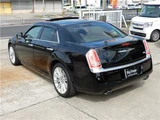 2014 Chrysler 300 300 Luxury User Trade-in Vehicle Black Sedan for sale, Japanese used car export - photo 2 of 65 | GULJI TRADERS