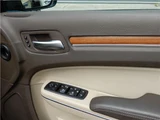 2014 Chrysler 300 300 Luxury User Trade-in Vehicle Black Sedan for sale, Japanese used car export - photo 23 of 65 | GULJI TRADERS