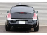 2015 Chrysler 300 300C Luxury+ Black Sedan for sale, Japanese used car export - photo 6 of 59 | GULJI TRADERS