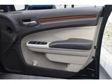 2015 Chrysler 300 300C Luxury+ Black Sedan for sale, Japanese used car export - photo 23 of 59 | GULJI TRADERS