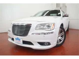 2015 Chrysler 300 Limited Pearl Sedan for sale, Japanese used car export - photo 28 of 50 | GULJI TRADERS