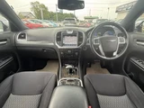 2015 Chrysler 300 300 Limited White Sedan for sale, Japanese used car export - photo 4 of 8 | GULJI TRADERS
