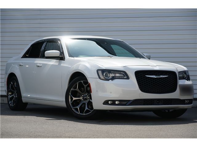 2016 Chrysler 300 300S - photo 1 2016 Chrysler 300 300S White Sedan for sale, Japanese used car export - photo 1 of 24 | GULJI TRADERS