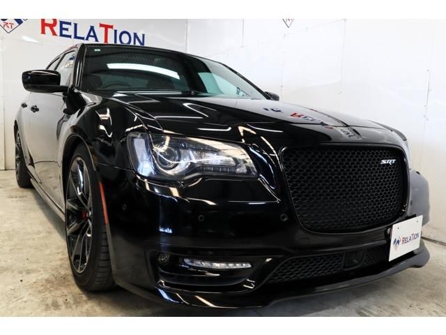 2017 Chrysler 300 SRT8 Black Sedan for sale, Japanese used car export | GULJI TRADERS