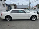 2006 Chrysler 300C 5.7 HEMI Sedan for sale, Japanese used car export - photo 7 of 69 | GULJI TRADERS