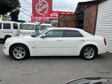 2006 Chrysler 300C 5.7 HEMI Sedan for sale, Japanese used car export - photo 11 of 69 | GULJI TRADERS