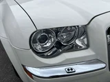 2006 Chrysler 300C 5.7 HEMI Sedan for sale, Japanese used car export - photo 15 of 69 | GULJI TRADERS