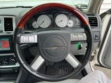 2006 Chrysler 300C 5.7 HEMI Sedan for sale, Japanese used car export - photo 21 of 69 | GULJI TRADERS