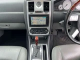 2006 Chrysler 300C 5.7 HEMI Sedan for sale, Japanese used car export - photo 22 of 69 | GULJI TRADERS
