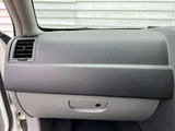 2006 Chrysler 300C 5.7 HEMI Sedan for sale, Japanese used car export - photo 29 of 69 | GULJI TRADERS