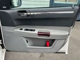 2006 Chrysler 300C 5.7 HEMI Sedan for sale, Japanese used car export - photo 46 of 69 | GULJI TRADERS