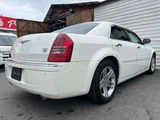 2006 Chrysler 300C 5.7 HEMI Sedan for sale, Japanese used car export - photo 64 of 69 | GULJI TRADERS