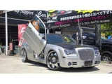 2006 Chrysler 300C 5.7HEMI Sedan for sale, Japanese used car export - photo 2 of 9 | GULJI TRADERS