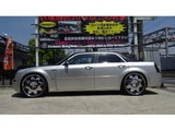 2006 Chrysler 300C 5.7HEMI Sedan for sale, Japanese used car export - photo 5 of 9 | GULJI TRADERS