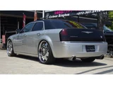 2006 Chrysler 300C 5.7HEMI Sedan for sale, Japanese used car export - photo 7 of 9 | GULJI TRADERS