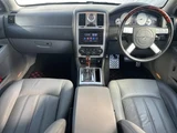2007 Chrysler 300C Touring 3.5 Van for sale, Japanese used car export - photo 2 of 9 | GULJI TRADERS