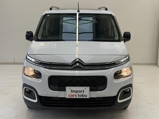 2024 Citroen Berlingo - photo 1 2024 Citroen Berlingo Van for sale, Japanese used car export - photo 1 of 10 | GULJI TRADERS