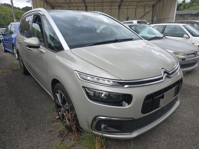 2017 Citroen Grand C4 Picasso - photo 1 2017 Citroen Grand C4 Picasso Sedan for sale, Japanese used car export - photo 1 of 5 | GULJI TRADERS