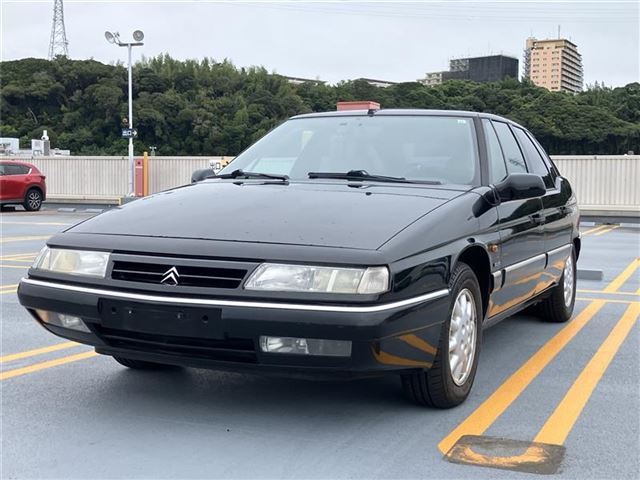 1997 Citroen XM - photo 1 1997 Citroen XM Sedan for sale, Japanese used car export | GULJI TRADERS
