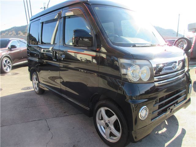 2006 Daihatsu Atrai Wagon Turbo RS Van for sale, Japanese used car export - photo 1 of 53 | GULJI TRADERS