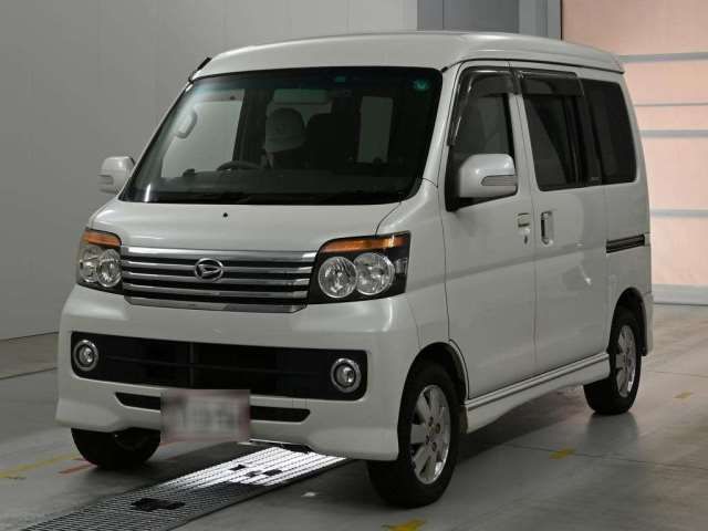 2013 Daihatsu Atrai Wagon Turbo 4WD - photo 1 2013 Daihatsu Atrai Wagon Turbo 4WD Van for sale, Japanese used car export - photo 1 of 12 | GULJI TRADERS