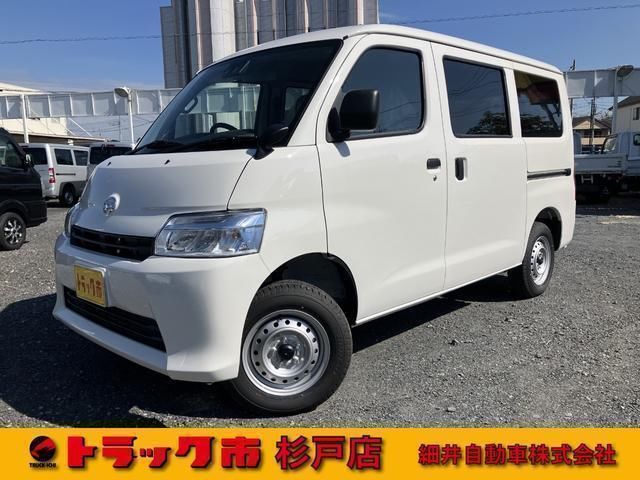 2025 Daihatsu Gran MAX Cargo GL 4AT2WD Sedan for sale, Japanese used car export | GULJI TRADERS