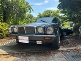 1990 Daimler Double Six Double Six Gunmetal Sedan for sale, Japanese used car export - photo 3 of 39 | GULJI TRADERS