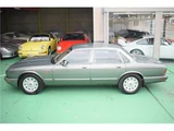 1995 Daimler Double Six One-Owner Medical Double Six One-Owner Medical Corporation 17 Record Books Warranty Card Instruction Manual Green Sedan for sale, Japanese used car export - photo 27 of 50 | GULJI TRADERS