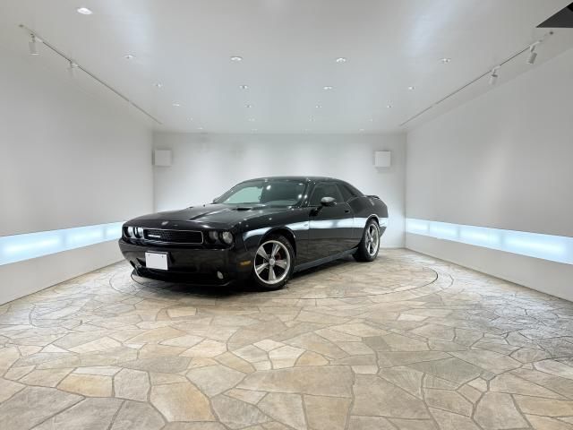 2009 Dodge Challenger SE Black Coupe for sale, Japanese used car export | GULJI TRADERS