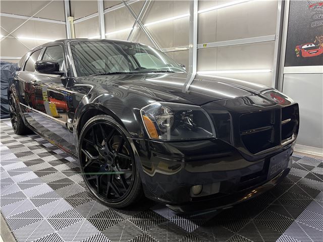 2005 Dodge Magnum R/T - photo 1 2005 Dodge Magnum R/T Sedan for sale, Japanese used car export | GULJI TRADERS
