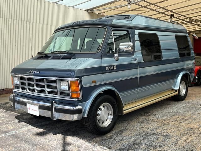1988 Dodge VAN B250 Van for sale, Japanese used car export - photo 1 of 9 | GULJI TRADERS
