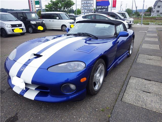 1995 Dodge Viper RT/10 - photo 1 1995 Dodge Viper RT/10 Sedan for sale, Japanese used car export | GULJI TRADERS