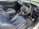 2013 DS 3 Sporty Chic White Sedan for sale, Japanese used car export - photo 7 of 10 | GULJI TRADERS